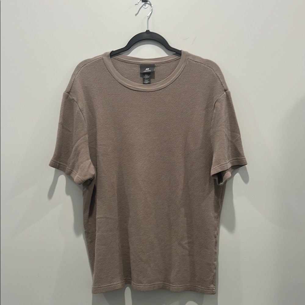 H&M Brown Short Sleeve Tee Casual Comfort